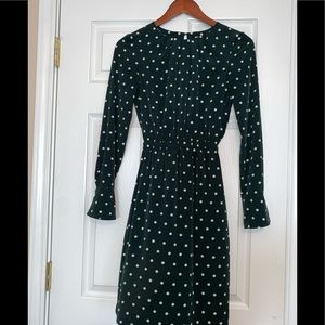 Beautiful H&M dress perfect for all occasions!